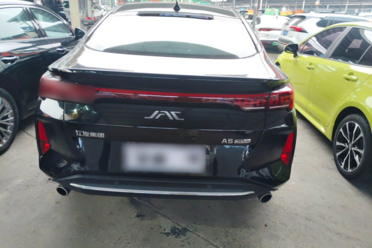 江淮汽车 江淮A5 PLUS 2023款 1.5T 自动尊贵型车身外观6