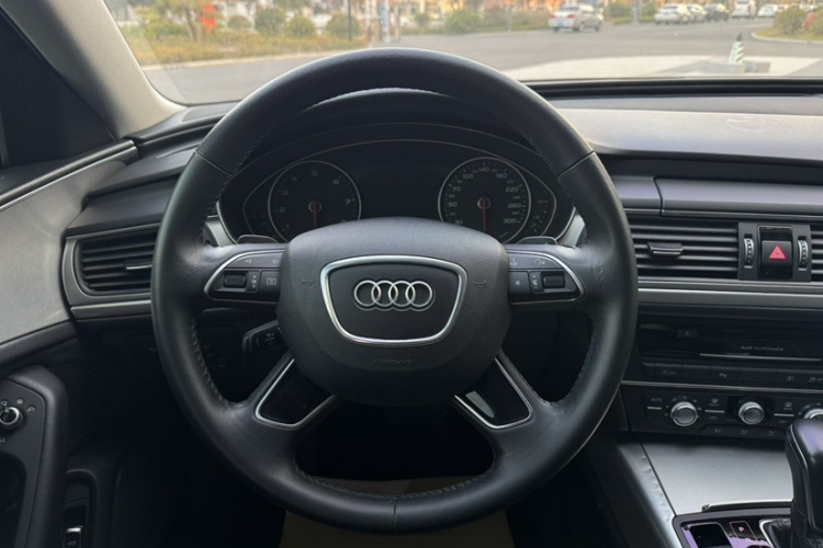 奥迪A6L 2018款 30周年年型 TFSI 进取型局部细节13