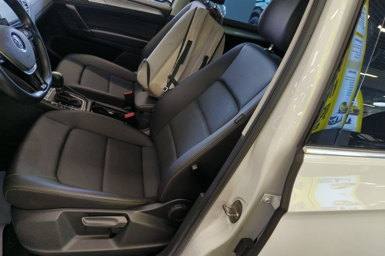 大众 高尔夫·嘉旅 2020款 280TSI 自动好奇型中控内饰19