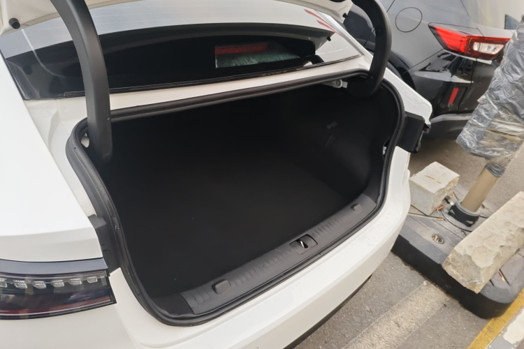 奇瑞 风云A8 2024款 127 驭风版机舱底盘23