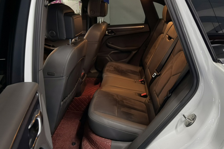 保时捷 2016款 Macan 2.0T中控内饰7002