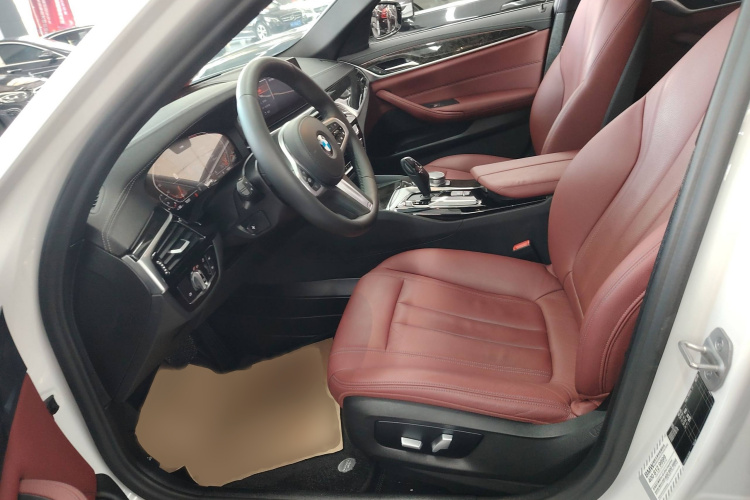宝马5系 2020款 530Li 领先型 M运动套装局部细节19