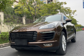 众泰SR9 2017款 2.0T 自动极致之路版