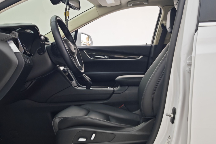 凯迪拉克XT5 2018款 25T 豪华型中控内饰7010