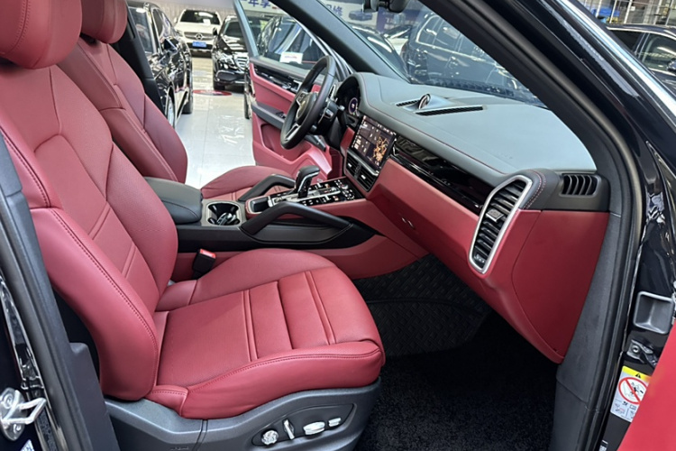 保时捷 Cayenne新能源 2021款 Cayenne E-Hybrid 2.0T局部细节41