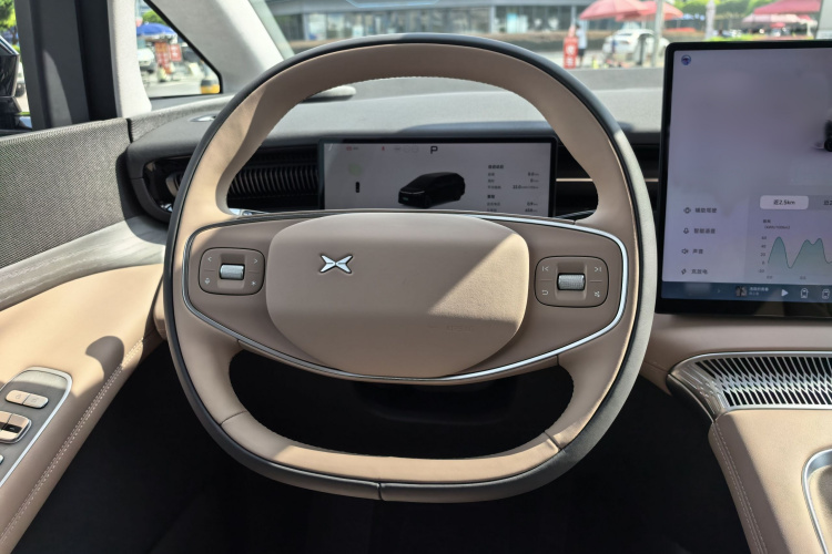 小鹏X9 2025款 740超长续航 Max局部细节13