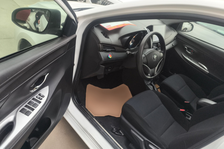 丰田 YARiS L 致炫 2015款 1.5E 自动魅动版中控内饰20