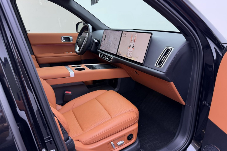 理想汽车 理想L6 2024款 Pro中控内饰7006