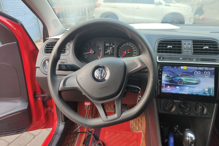 大众 Polo 2018款 1.5L 自动安驾型中控内饰13