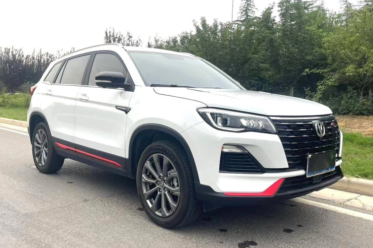 长安CS75 2023款 畅享版 1.5T DCT尊贵版车身外观6005