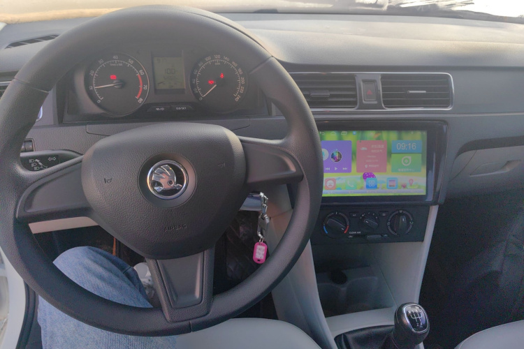 斯柯达 昕锐 2016款 1.4L 手动创行版中控内饰12