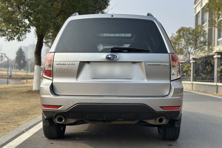 斯巴鲁 森林人 2011款 2.5XS 自动豪华版车身外观6006