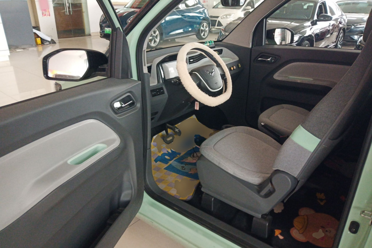 五菱汽车 宏光MINIEV 2021款 马卡龙臻享款 磷酸铁锂中控内饰7003