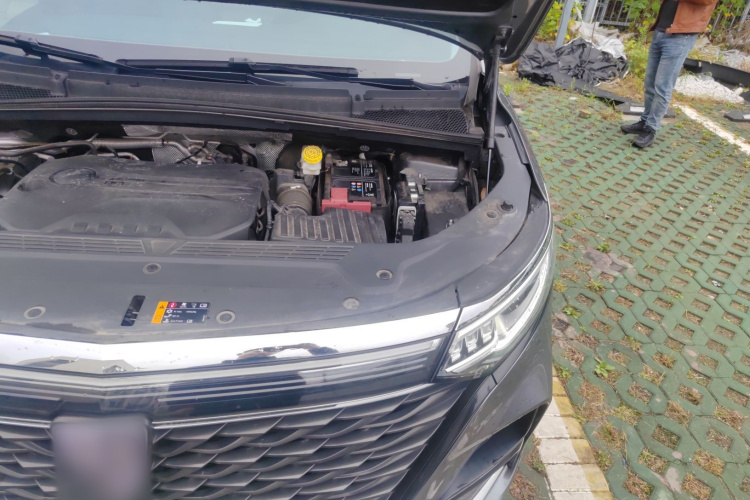 荣威iMAX8 2022款 400TGI 旗舰版局部细节9007