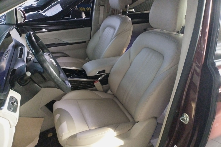 别克GL8 2023款 ES陆尊 舒适型局部细节19