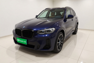 宝马X3 2023款 xDrive30i 领先型 M曜夜套装