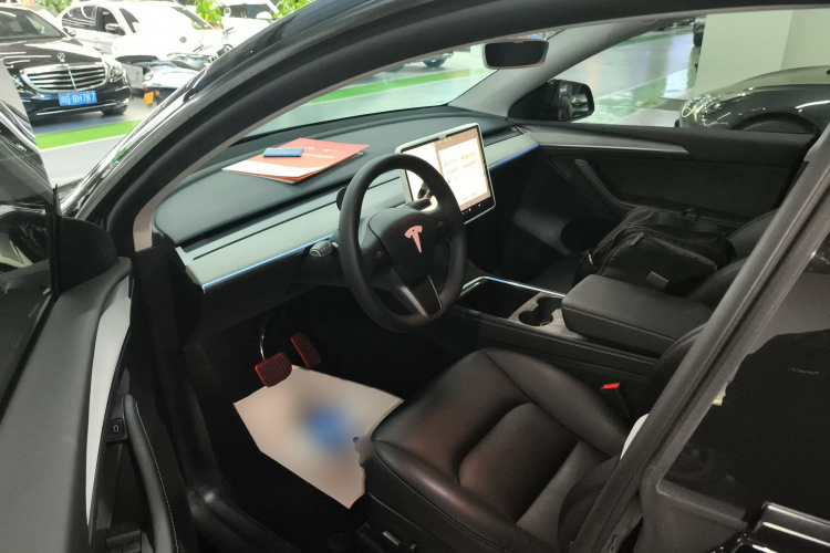 特斯拉 Model Y 2023款 后轮驱动版中控内饰20