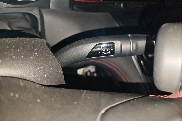 欧拉闪电猫 2024款 暗夜版 555km 尊贵版局部细节18