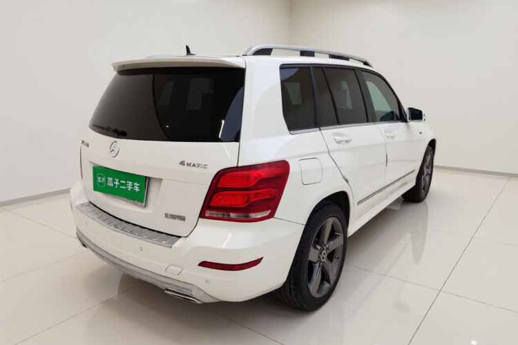 奔驰GLK级 2015款 GLK 260 4MATIC 时尚型 极致版车身外观7