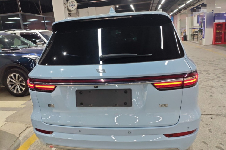 理想汽车 理想ONE 2021款 增程6座版车身外观6