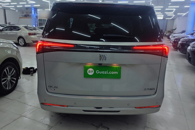 别克GL8新能源 2025款 陆尚 尊享版 7座车身外观6