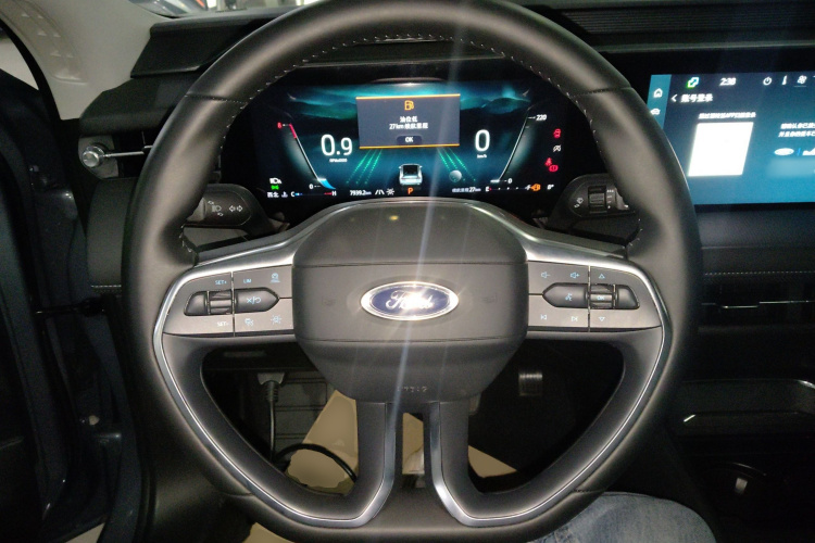 福特 蒙迪欧 2025款 2.0T EcoBoost 豪华型中控内饰13