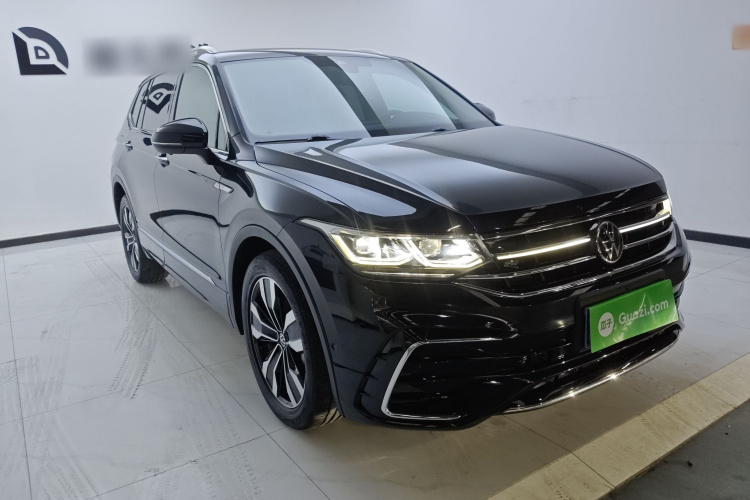 大众 途观L 2023款 330TSI 自动两驱R-Line旗舰版车身外观3