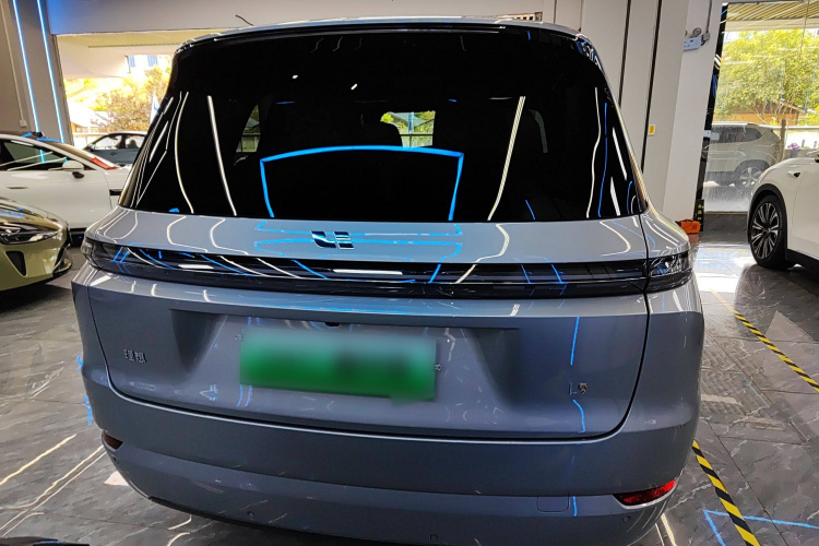 理想汽车 理想L9 2024款 Ultra车身外观6004