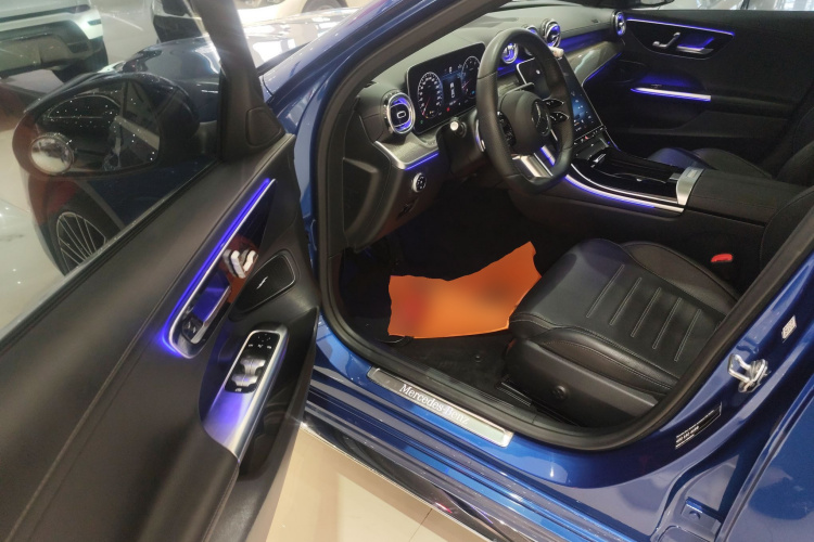 奔驰C级 2022款 改款 C 260 L 运动版中控内饰7003