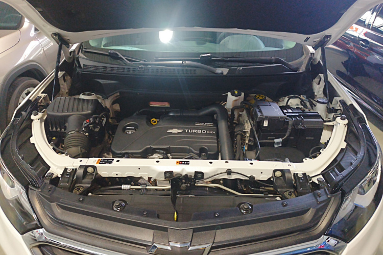 雪佛兰 探界者 2019款 535T 自动驭界版 国VI机舱底盘24