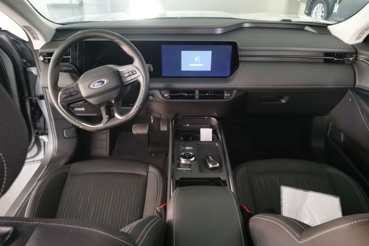 福特 蒙迪欧 2022款 EcoBoost 245 时尚型中控内饰12