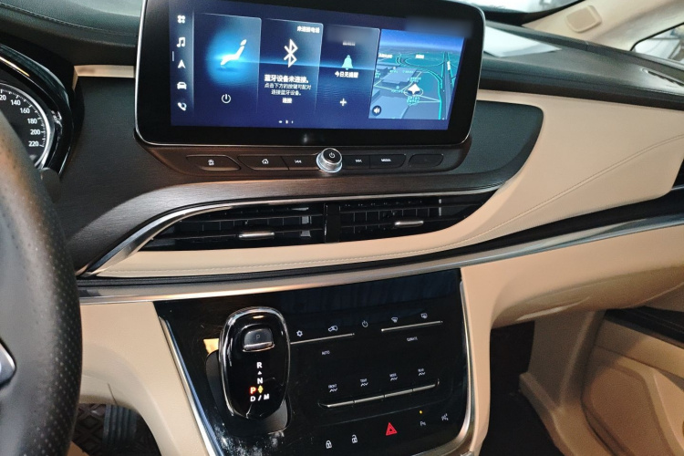 别克GL8 2023款 陆上公务舱 智慧尊贵型局部细节16