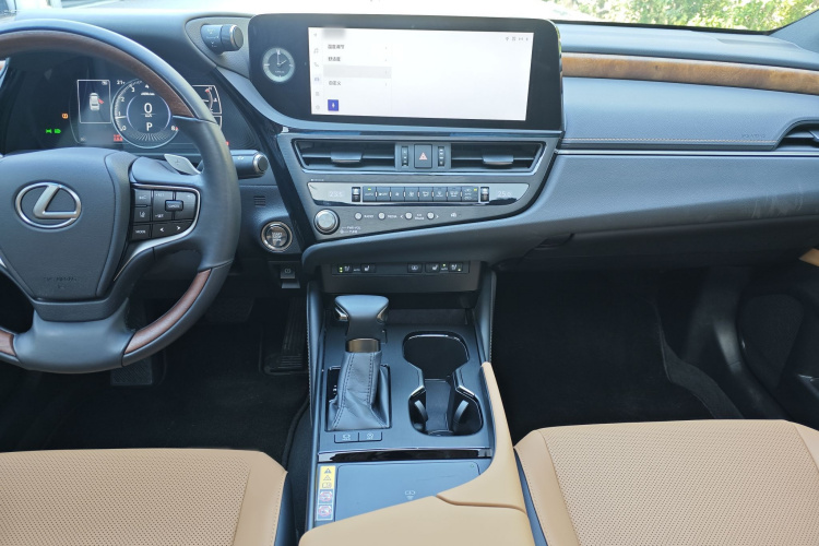 雷克萨斯ES 2023款 200 豪华版局部细节9003