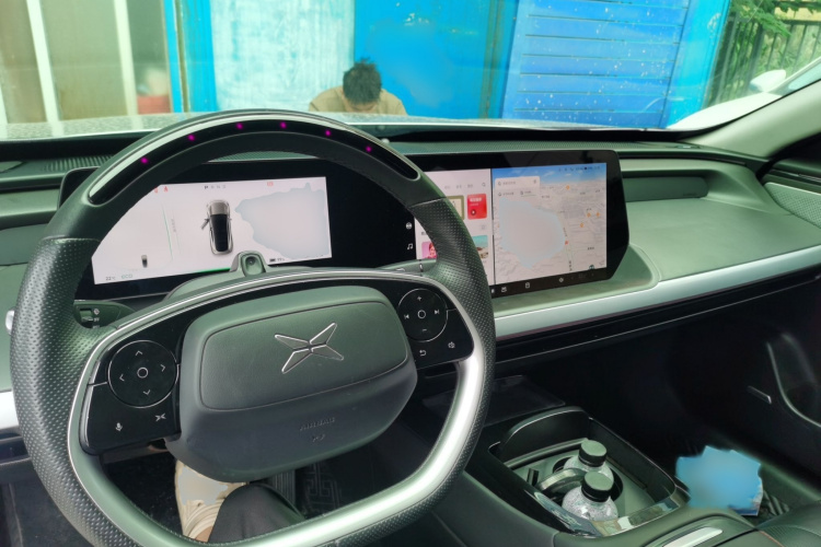 小鹏P7 2020款 586N中控内饰7002