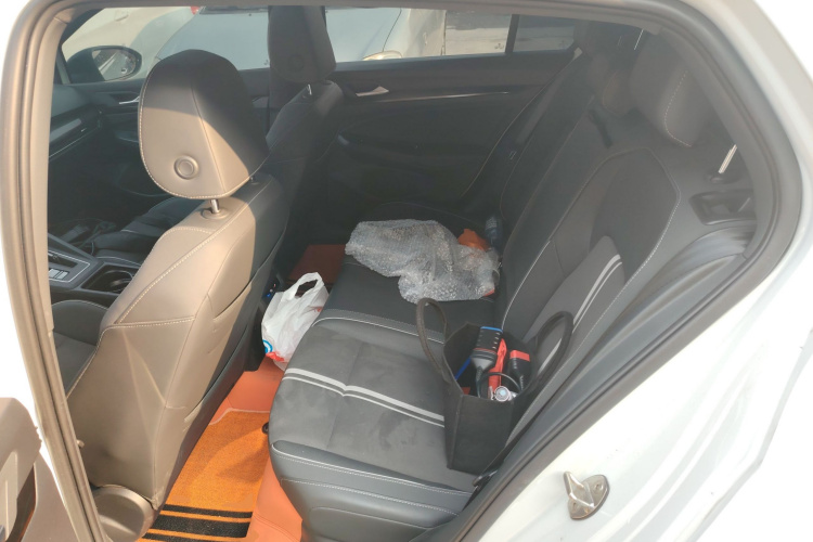 大众 高尔夫 2023款 改款 280TSI DSG R-Line中控内饰7004