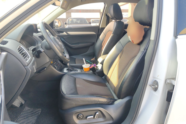 奥迪Q3 2017款 30 TFSI 时尚型局部细节19