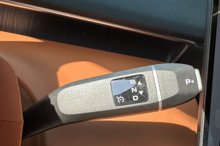 深蓝汽车 深蓝S09 2025款 四驱Ultra+ 高定版局部细节18