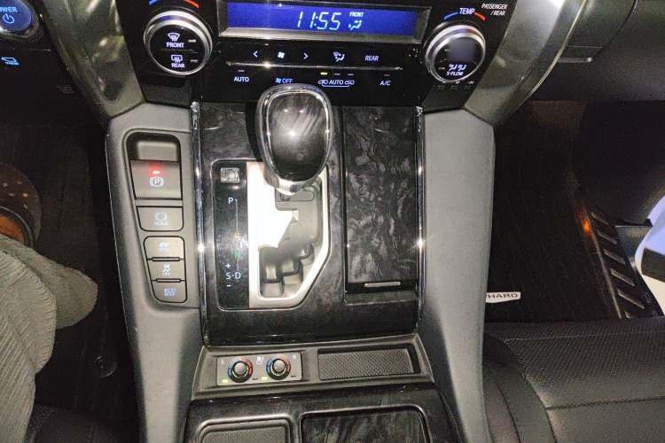 丰田 威尔法 2020款 双擎 2.5L HV豪华版局部细节18