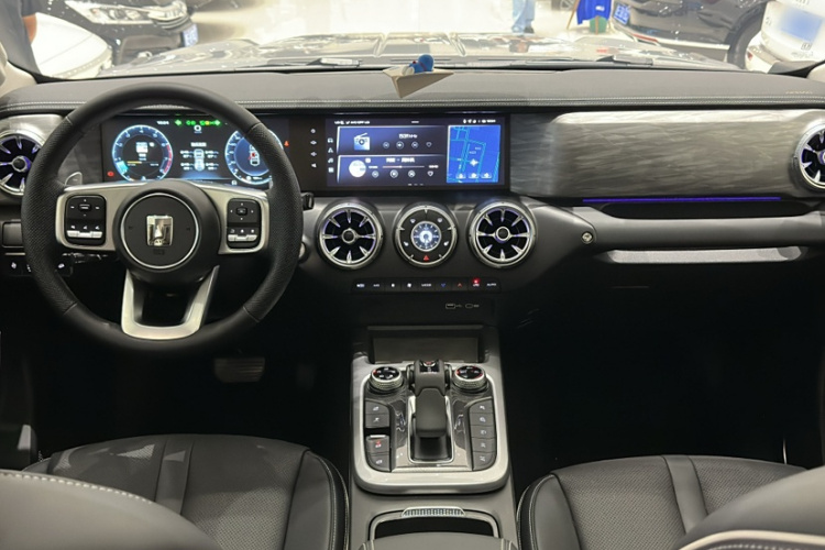 坦克300 2023款 2.0T 铁骑02中控内饰7002