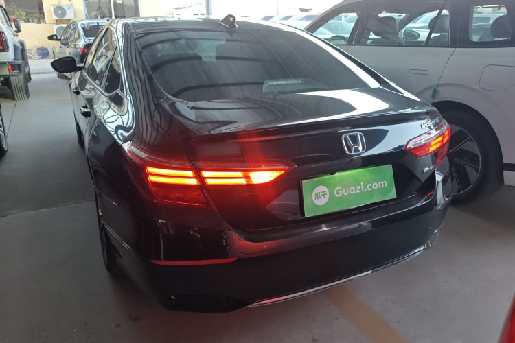 本田 英仕派 2022款 锐·混动 2.0L 净雅版车身外观6