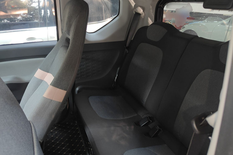 五菱汽车 宏光MINIEV 2022款 马卡龙臻享款 磷酸铁锂中控内饰21