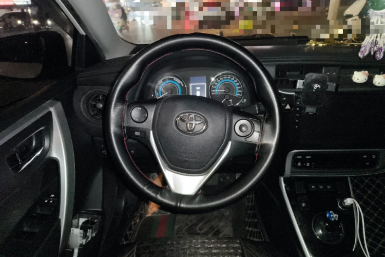 丰田 雷凌 2017款 改款双擎 1.8H GS E-CVT精英天窗版 国V中控内饰13