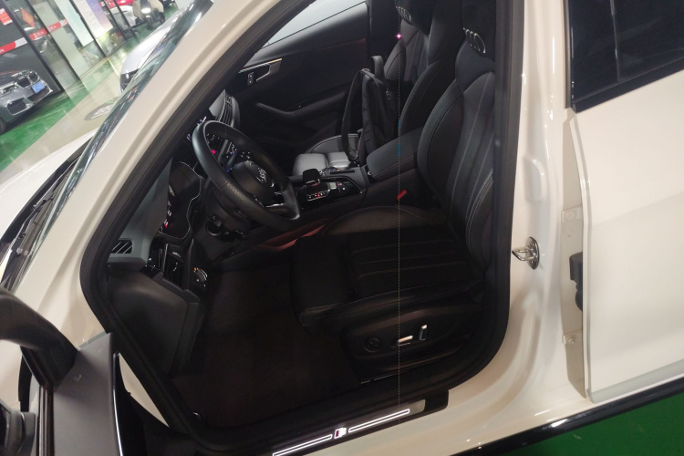 奥迪A4L 2024款 40 TFSI 豪华动感型局部细节19