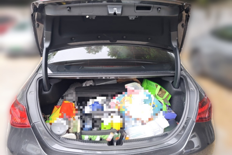 奔驰C级 2022款 C 200 L 运动版中控内饰23