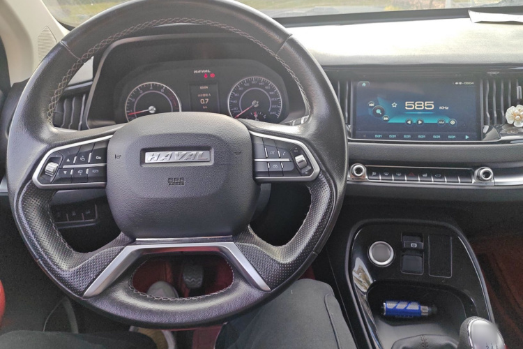 哈弗H2s 2017款 红标 1.5T 手动精英型中控内饰12