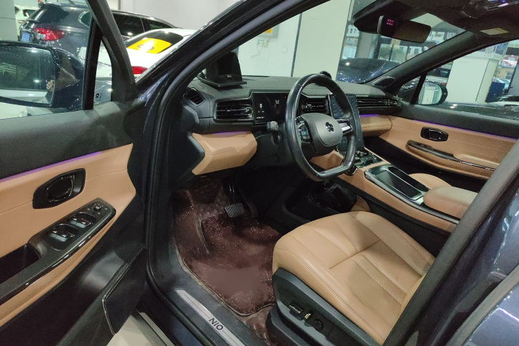 蔚来ES8 2020款 580KM 七座版中控内饰7003