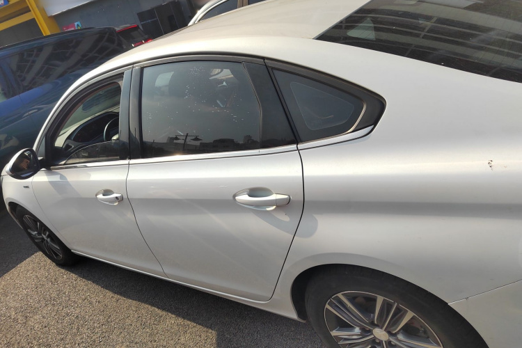 标致308 2019款 230THP 自动豪华版 国V车身外观6003