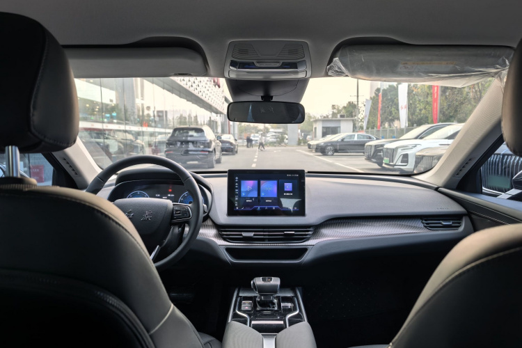 红旗E-QM5 2023款 改款 基础出行版中控内饰7005