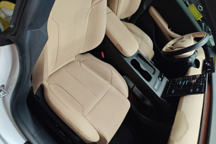 蔚来ET5 2022款 75kWh局部细节41