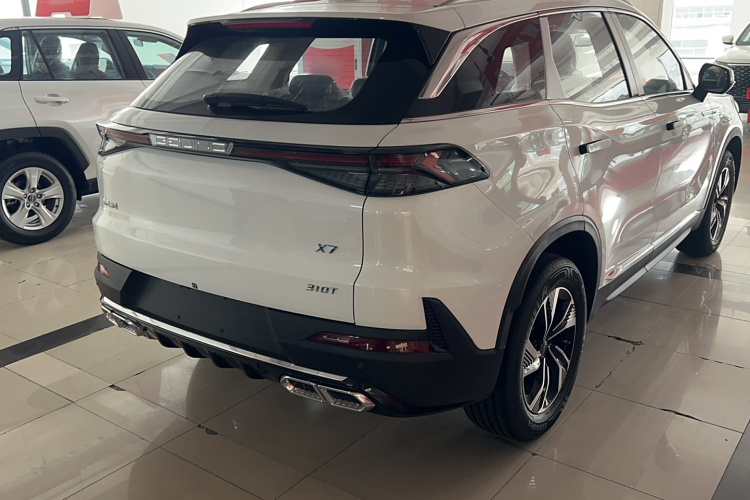 北京汽车 北京X7 2023款 1.5TD DCT优享+版车身外观6003